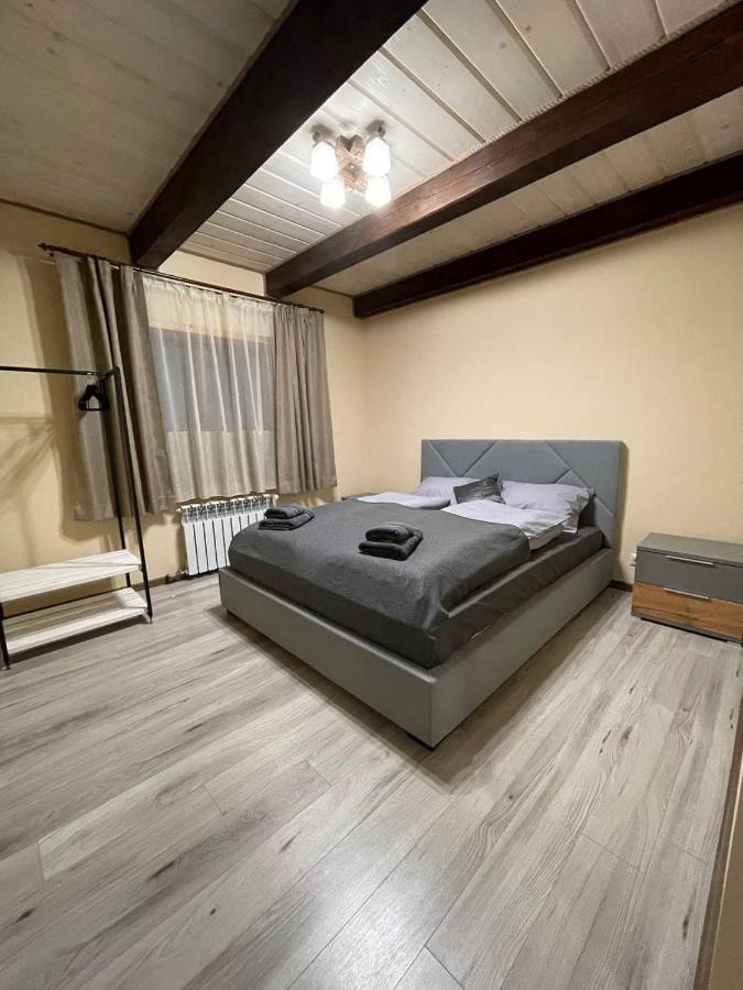 Happy House Apartment Slavske